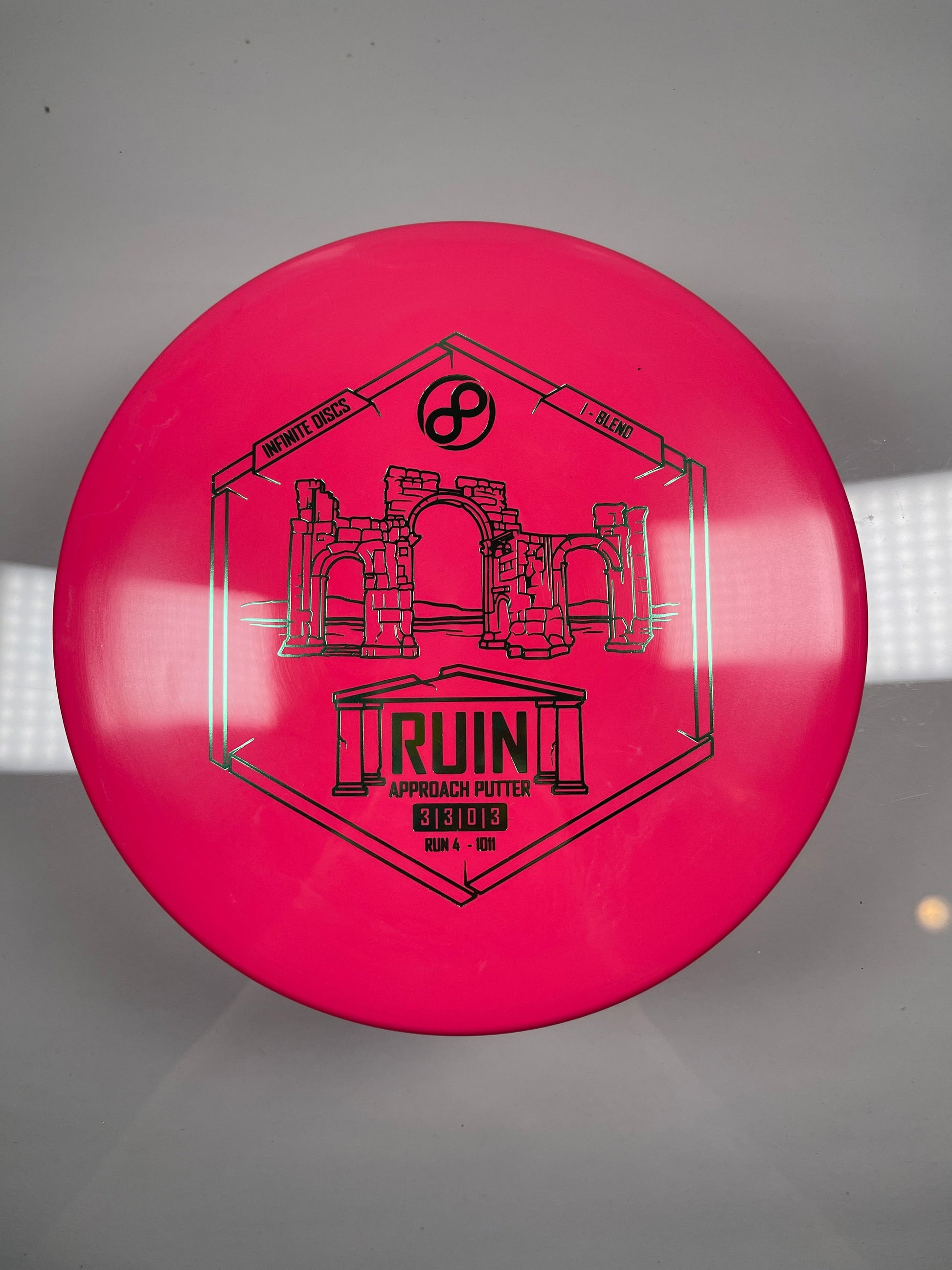Infinite Discs Ruin | I-Blend | Pink/Green 172g Disc Golf
